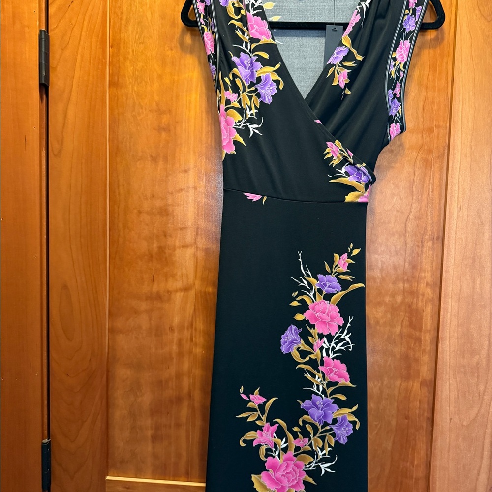 Sleeveless dress. Never worn.